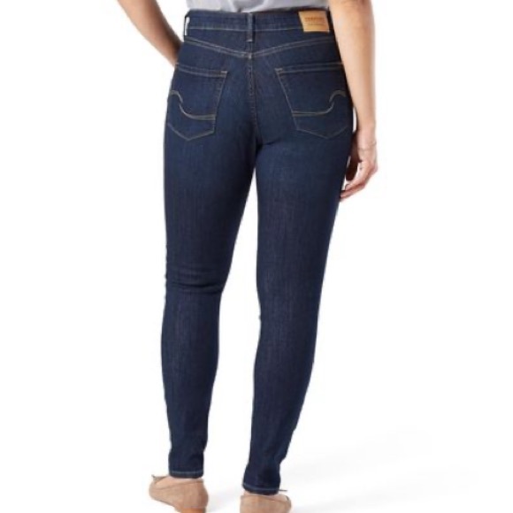 Signature by Levi high rise skinny jeans dark wash super stretch - Picture 2 of 9
